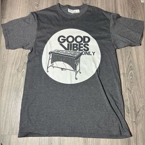 Good Vibes Only Men’s Gray Graphic Tee Shirt Size Medium EPC